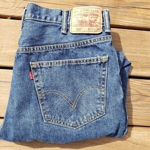 LEVIS 550 Relaxed Fit Jeans EUC 37x32.5 see desc